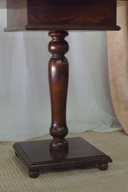 A BEAUTIFULLY MADE VINTAGE SOLID TEAK PEDESTAL CHESS BOARD WITH TEAK AND YELLOW WOOD INLAY SQUARES