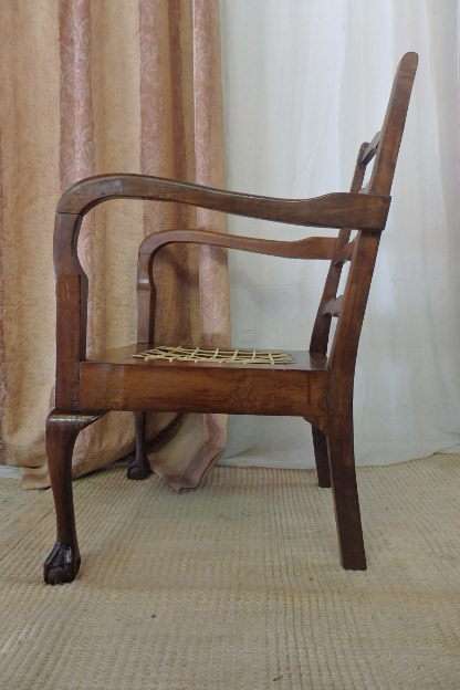 TWO FANTASTIC VINTAGE "RIEMPIE" LADDER-BACK BALL & CLAW ARMCHAIRS IN STUNNING CONDITION bid/chair