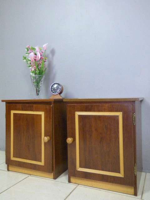 A BEAUTIFUL, STYLISH MATCHING PAIR OF BEDSIDE PEDESTALS, IN FANTASTIC CONDITION!Bid/ped