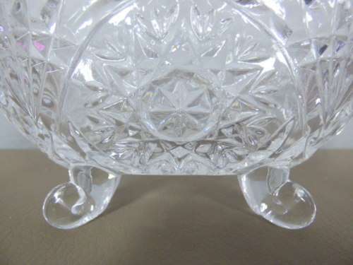 A BEAUTIFUL "LEAD" CUT-CRYSTAL FOOTED BOWL WITH A STUNNING DESIGN. GORGEOUS ON YOUR TABLE!!