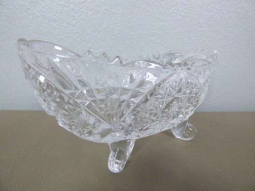 A BEAUTIFUL "LEAD" CUT-CRYSTAL FOOTED BOWL WITH A STUNNING DESIGN. GORGEOUS ON YOUR TABLE!!