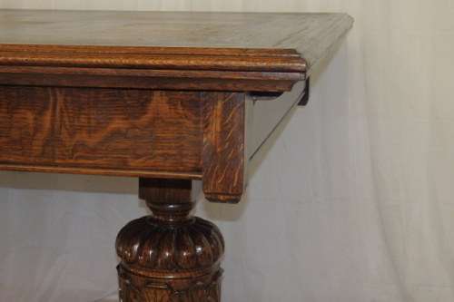 MAGNIFICENT ANTIQUE VICTORIAN SOLID OAK EXTENDABLE DINING TABLE w EXQUISITE CHUNKY HAND CARVED LEGS!