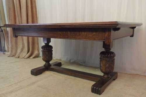 MAGNIFICENT ANTIQUE VICTORIAN SOLID OAK EXTENDABLE DINING TABLE w EXQUISITE CHUNKY HAND CARVED LEGS!