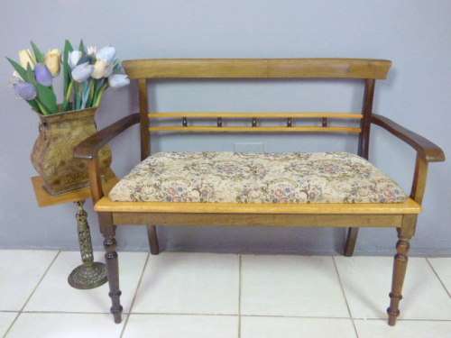 AN EXCEPTIONAL VINTAGE YELLOWWOOD & IMBUIA BENCH IN GREAT CONDITION! PERFECT IN ANY LIVING AREA!!