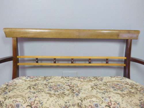 AN EXCEPTIONAL VINTAGE YELLOWWOOD & IMBUIA BENCH IN GREAT CONDITION! PERFECT IN ANY LIVING AREA!!