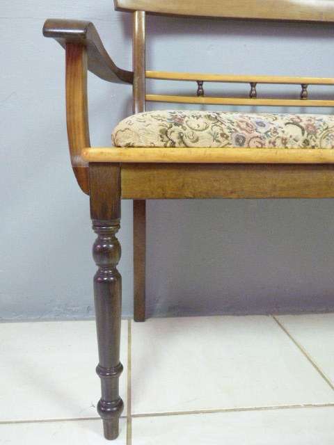 AN EXCEPTIONAL VINTAGE YELLOWWOOD & IMBUIA BENCH IN GREAT CONDITION! PERFECT IN ANY LIVING AREA!!