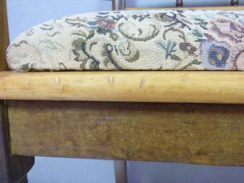 AN EXCEPTIONAL VINTAGE YELLOWWOOD & IMBUIA BENCH IN GREAT CONDITION! PERFECT IN ANY LIVING AREA!!