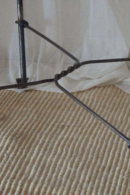 AN EXQUISITELY MADE STURDY WROUGHT IRON SQUARE "CAFE" TABLE IN FABULOUS CONDITION