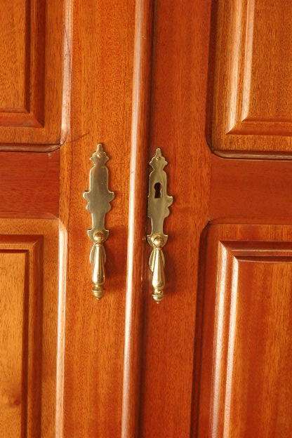 A SPECTACULAR TALL (2.2m) GRECIAN GABLED SOLID MAHOGANY WARDROBE WITH SOLID BRASS HANDLES