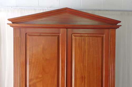 A SPECTACULAR TALL (2.2m) GRECIAN GABLED SOLID MAHOGANY WARDROBE WITH SOLID BRASS HANDLES