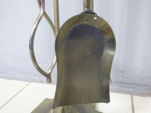 A GORGEOUS VINTAGE BRASS FIREPLACE TOOL SET . FABULOUS FOR YOUR WINTER FIRES!!