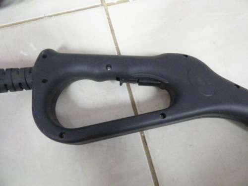 AN AWESOME GENESIS STEAM CLEANER & ALL ATTACHMENTS, A DREAM TO HAVE IN THE HOME!!