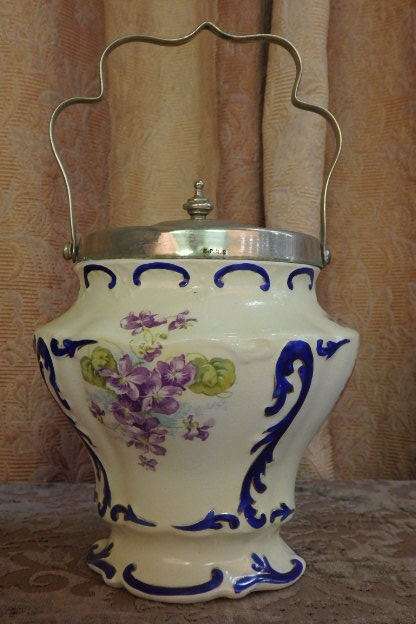 A SPECTACULAR ANTIQUE (1891 - 1913) S. FIELDING & Co. CROWN DEVON PORCELAIN JAR w/ EPNS LID & HANDLE