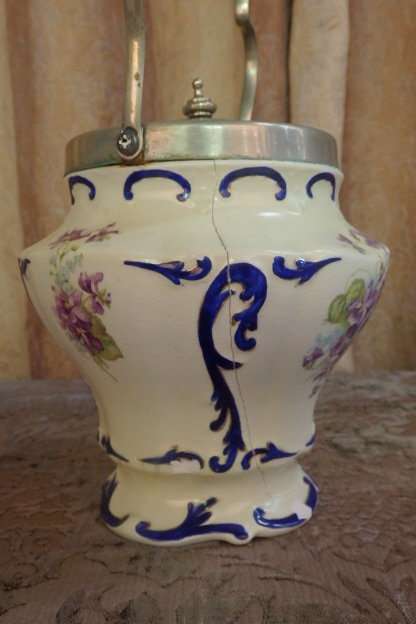 A SPECTACULAR ANTIQUE (1891 - 1913) S. FIELDING & Co. CROWN DEVON PORCELAIN JAR w/ EPNS LID & HANDLE