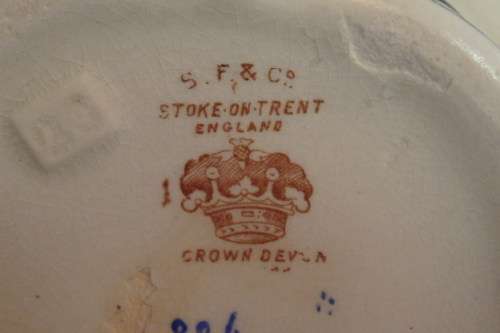 A SPECTACULAR ANTIQUE (1891 - 1913) S. FIELDING & Co. CROWN DEVON PORCELAIN JAR w/ EPNS LID & HANDLE