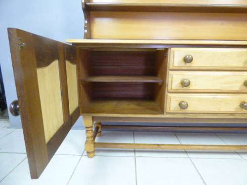 AN UNQUESTIONABLY BEAUTIFUL VINTAGE SOLID YELLOW WOOD & IMBUIA WELSH DRESSER, BEAUTIFUL & ELEGANT!!!