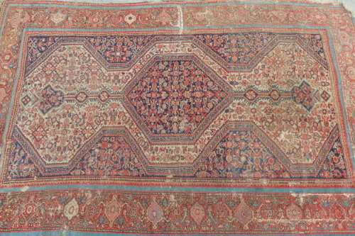 A MAGNIFICENT ANTIQUE PERSIAN CARPET (2.1m x 1.3m) WITH LOADS OF CHARACTER AND CHARM