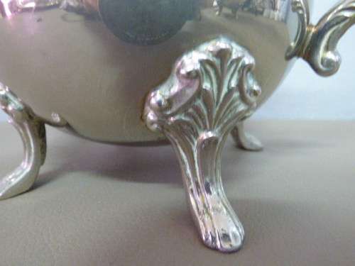 A BEAUTIFUL VINTAGE SILVER PLATED FOOTED TEAPOT AND COFFEE POT! FABULOUS!!!