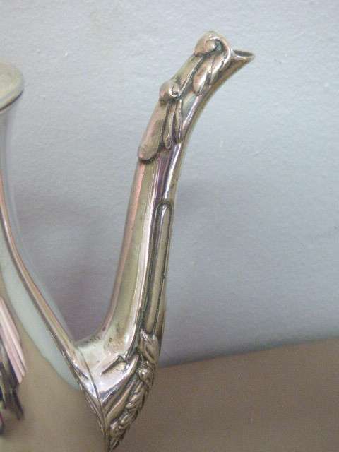 A BEAUTIFUL VINTAGE SILVER PLATED FOOTED TEAPOT AND COFFEE POT! FABULOUS!!!