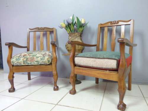 2 LOVELY, COMFORTABLE VINTAGE BALL & CLAW OAK ARM CHAIRS, FABULOUS AS OCCASIONAL CHAIRS! bid/chair