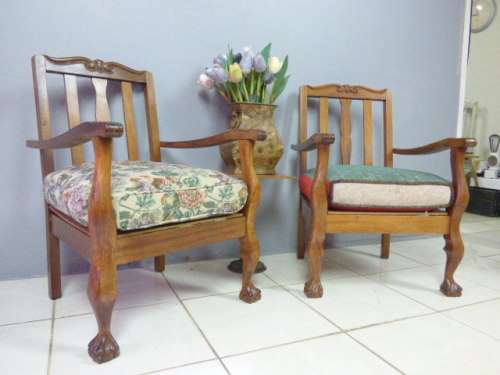 2 LOVELY, COMFORTABLE VINTAGE BALL & CLAW OAK ARM CHAIRS, FABULOUS AS OCCASIONAL CHAIRS! bid/chair