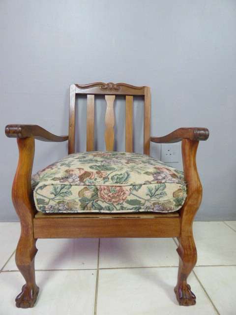 2 LOVELY, COMFORTABLE VINTAGE BALL & CLAW OAK ARM CHAIRS, FABULOUS AS OCCASIONAL CHAIRS! bid/chair