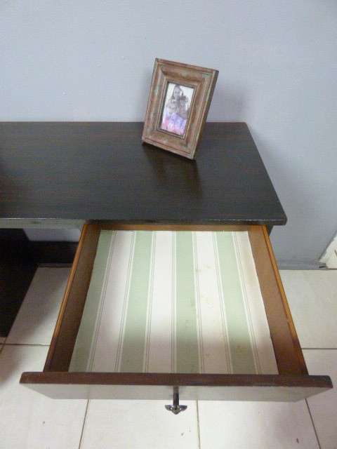 A LOVELY WOOD DRESSING TABLE w 8 DRAWERS & CUPBOARD. PERFECT TO PAINT!!