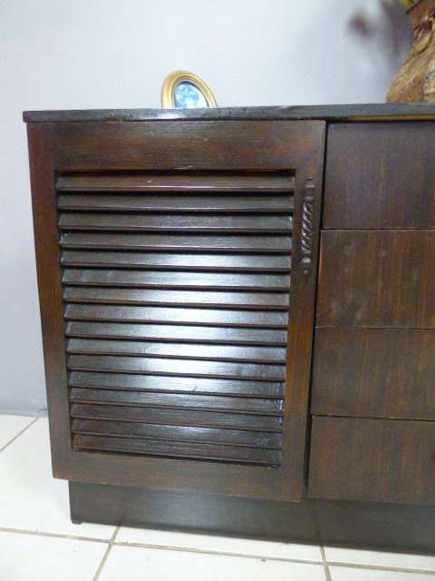 A LOVELY WOOD DRESSING TABLE w 8 DRAWERS & CUPBOARD. PERFECT TO PAINT!!