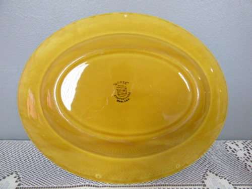 A GORGEOUS ROYAL TUNSTALL SERVING PLATTER & PLATE. BEAUTIFUL ON YOUR DINING TABLE!!!