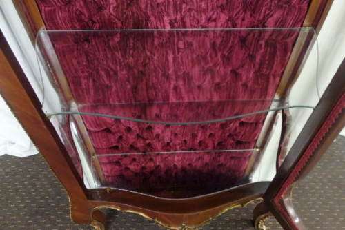 A RARE ANTIQUE ITALIAN MADE LATE 18th CENTURY KINGWOOD ROCOCO DISPLAY CABINET w/ ORMOLU DETAILING