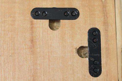 An awesome cane and wicker wall mirror in awesome condition - great holiday home mirror - RS17Sale