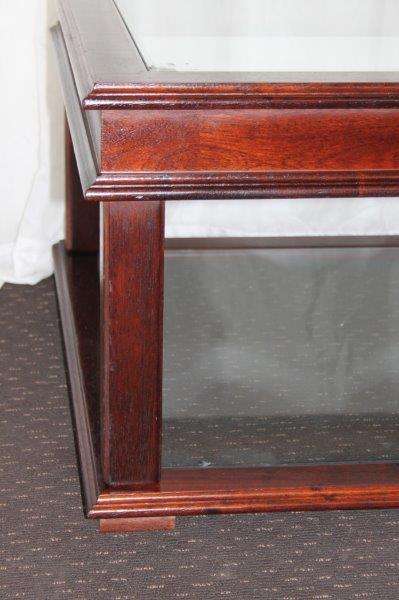 A MAGNIFICENT LARGE (1.4m LONG) TWO TIER SOLID MAHOGANY CENTRE COFFEE TABLE = STUNNING!!!!