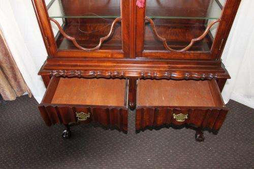 A MAGNIFICENT ANTIQUE "DOUBLE GABLED" BALL AND CLAW CABINET ON A STAND WITH SUPERB DETAILING