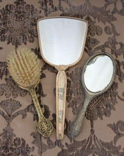 THREE AWESOME VINTAGE/ ANTIQUE? VANITY TABLE (2x) HAND MIRRORS AND A BRUSH SET bid/item
