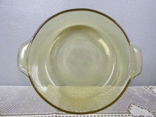 2 LOVELY MADE IN MEXICO COLOURED GLASS BOWLS!!! STUNNING ON YOUR TABLE!!