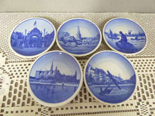 A WONDERFUL COLLECTION OF 5 PORCELAIN ROYAL COPENHAGEN WALL PLATES - PERFECT FILLERS bid/plate