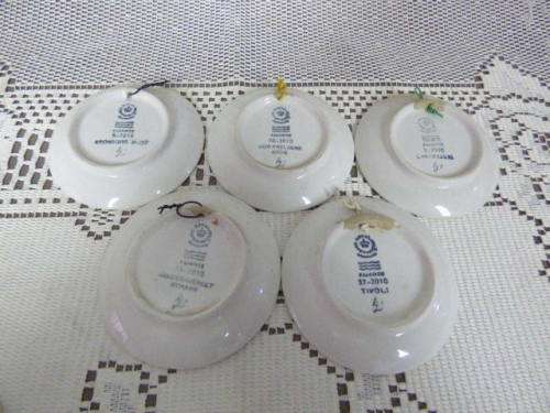 A WONDERFUL COLLECTION OF 5 PORCELAIN ROYAL COPENHAGEN WALL PLATES - PERFECT FILLERS bid/plate