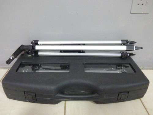 A FANTASTIC OPTISAN STAR 70060 REFRACTOR TELESCOPE, ACCCESSORIES AND STAND IN ORIGINAL CASE!!