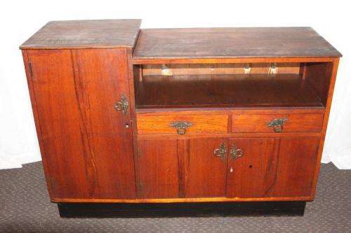 AN AMAZING ANTIQUE ART DECO SIDE SERVER WITH LOADS OF CUPBOARD SPACE AND A TIERED SERVING SURFACE