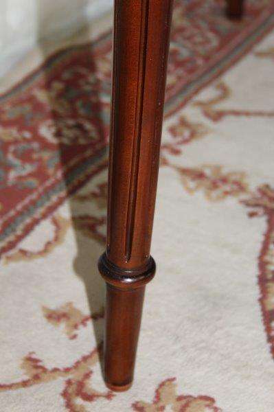 A STYLISH ROSEWOOD HALLWAY TABLE WITH EXQUISITE REEDED LEGS AND TWO DRAWERS