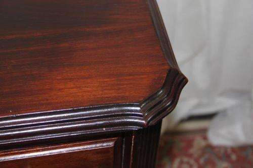 A GORGEOUS ANTIQUE QUEEN ANNE PEDESTAL CHEST OF DRAWERS IN STUNNING CONDITION