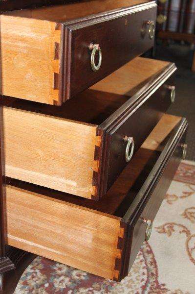 A GORGEOUS ANTIQUE QUEEN ANNE PEDESTAL CHEST OF DRAWERS IN STUNNING CONDITION