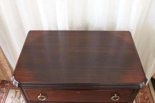 A GORGEOUS ANTIQUE QUEEN ANNE PEDESTAL CHEST OF DRAWERS IN STUNNING CONDITION