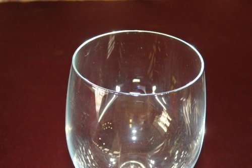 AN AWESOME COLLECTION OF 8x (4x WHITE & 4x DESSERT) WINE GLASSES IN STUNNING CONDITION bid/glass