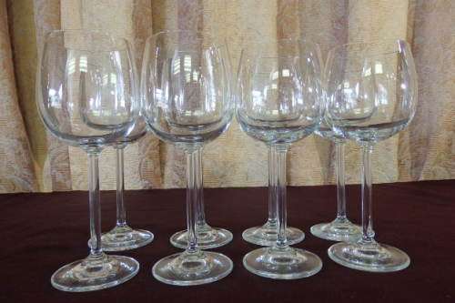 AN AWESOME COLLECTION OF 8x (4x WHITE & 4x DESSERT) WINE GLASSES IN STUNNING CONDITION bid/glass