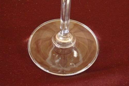 AN AWESOME COLLECTION OF 8x (4x WHITE & 4x DESSERT) WINE GLASSES IN STUNNING CONDITION bid/glass