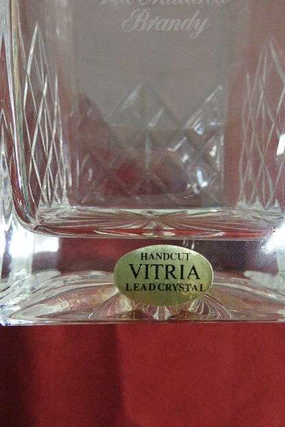A SUPERB LEAD CUT CRYSTAL VITRIA "KLIPDRIFT PREMIUM" BRANDED DECANTER IN EXCELLENT CONDITION