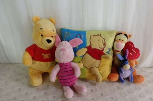 5x WONDERFUL "WINNIE THE POOH" AND FRIENDS SOFT TOYS INCLUDING PIGLET AND TIGGER bid/toy
