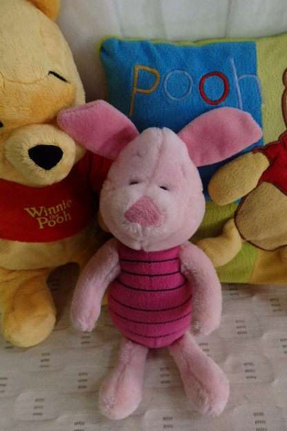 5x WONDERFUL "WINNIE THE POOH" AND FRIENDS SOFT TOYS INCLUDING PIGLET AND TIGGER bid/toy