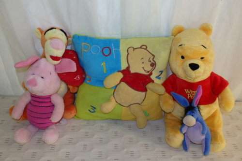 5x WONDERFUL "WINNIE THE POOH" AND FRIENDS SOFT TOYS INCLUDING PIGLET AND TIGGER bid/toy